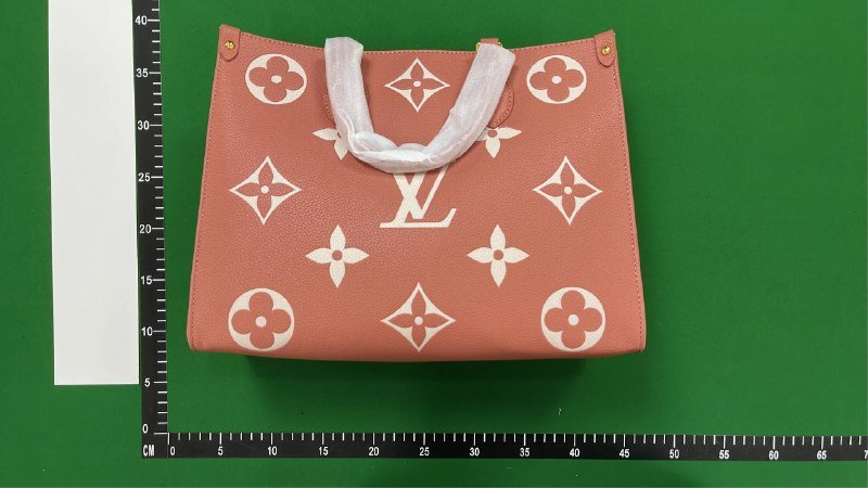 Louis Vuitton Monogram Handbag Shoulder Bag [1 style]