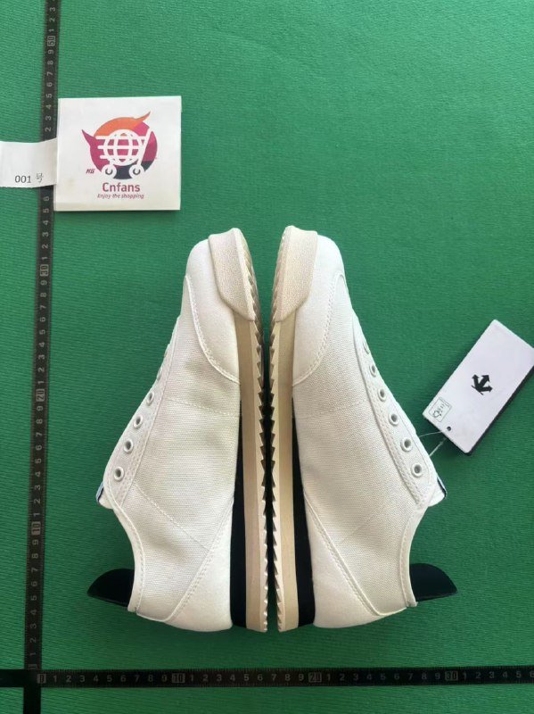 Descente Chrono Sneakers [35 styles]