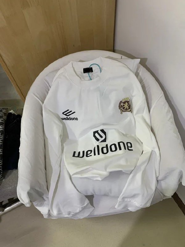 WELLdone Crest Hoodie [2 styles]