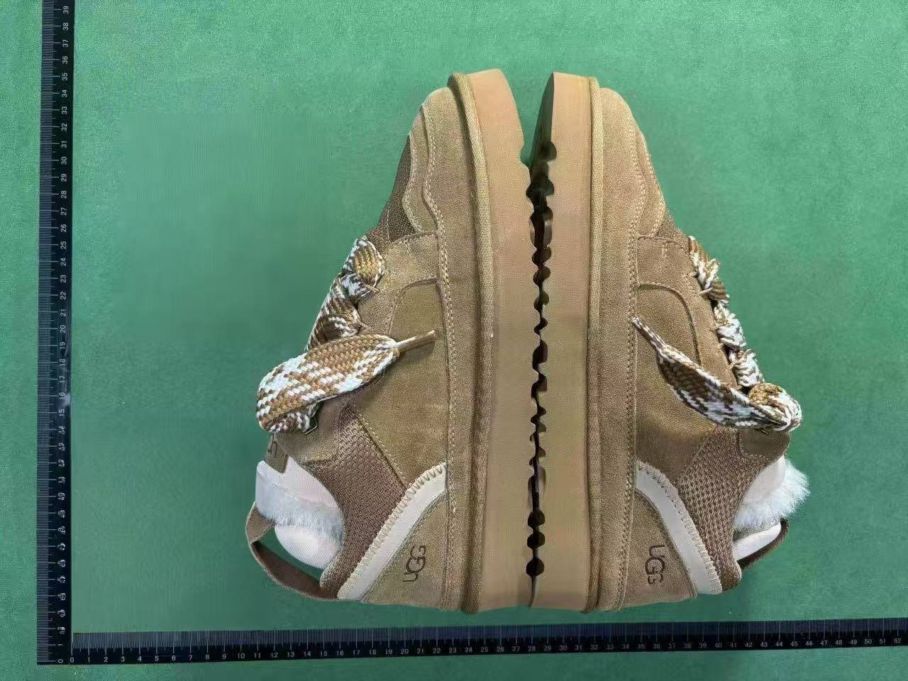 UGG Tazz boots shoes