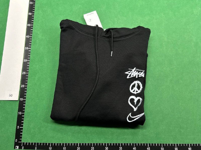 Nike Hoodies/Sweaters [28 styles]