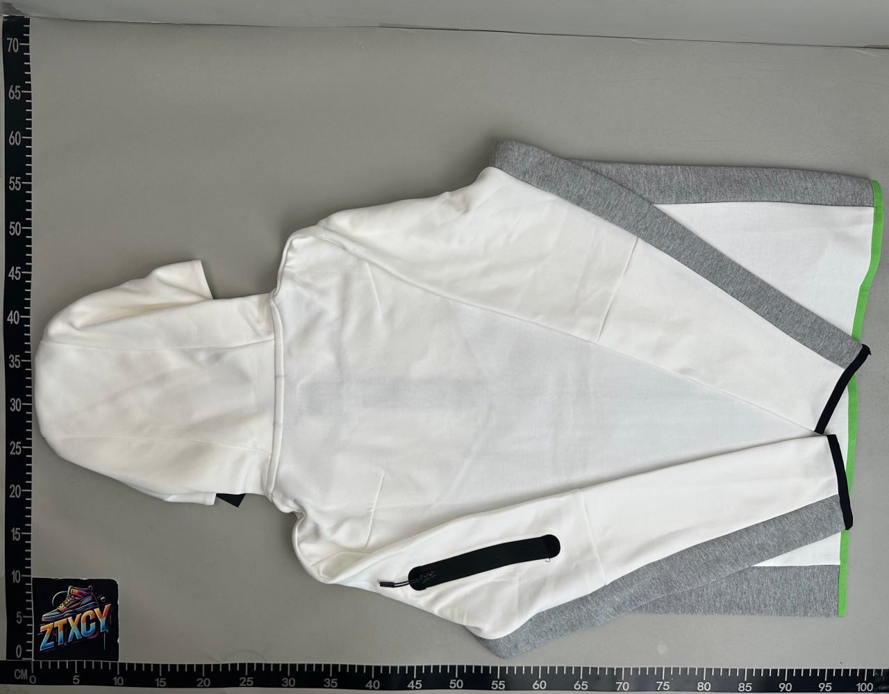 Nike B22 Hooded Softshell Jacket [26 styles]