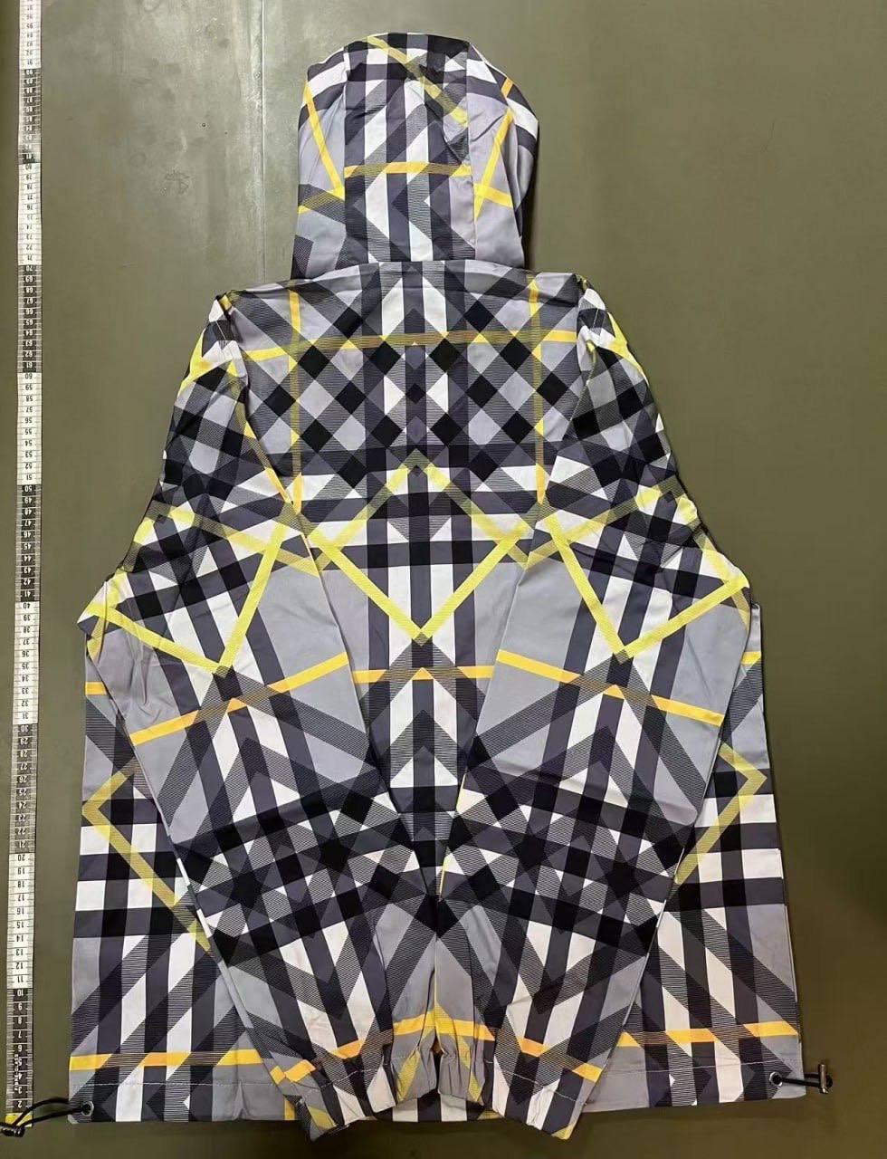 Burberry Vintage Check Raglan Sleeve Jacket [10 styles]