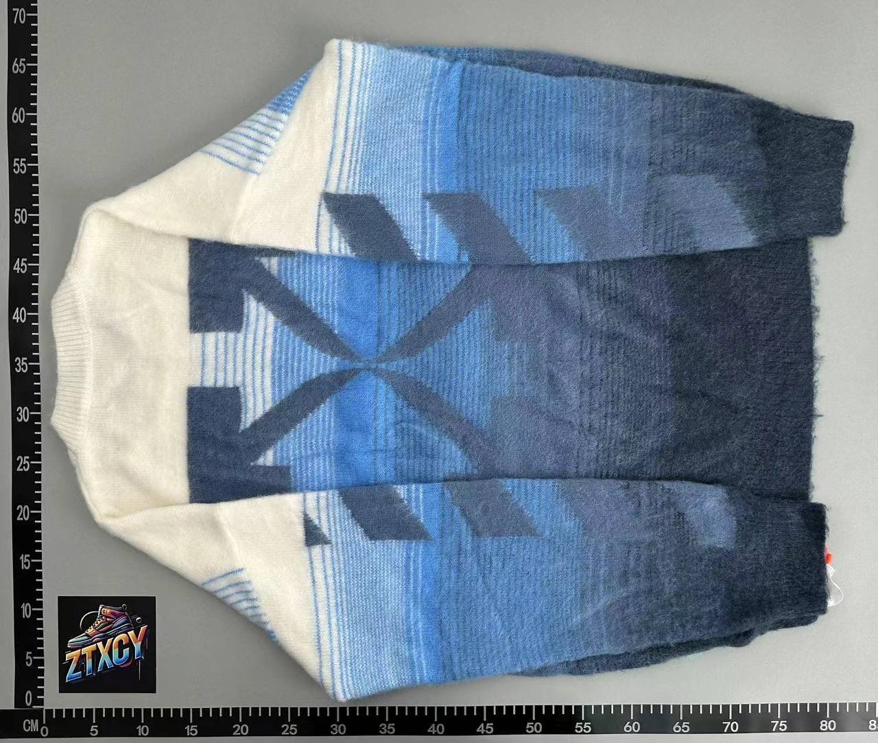 OFF WHITE Arrow Pattern Sweater [5 styles]