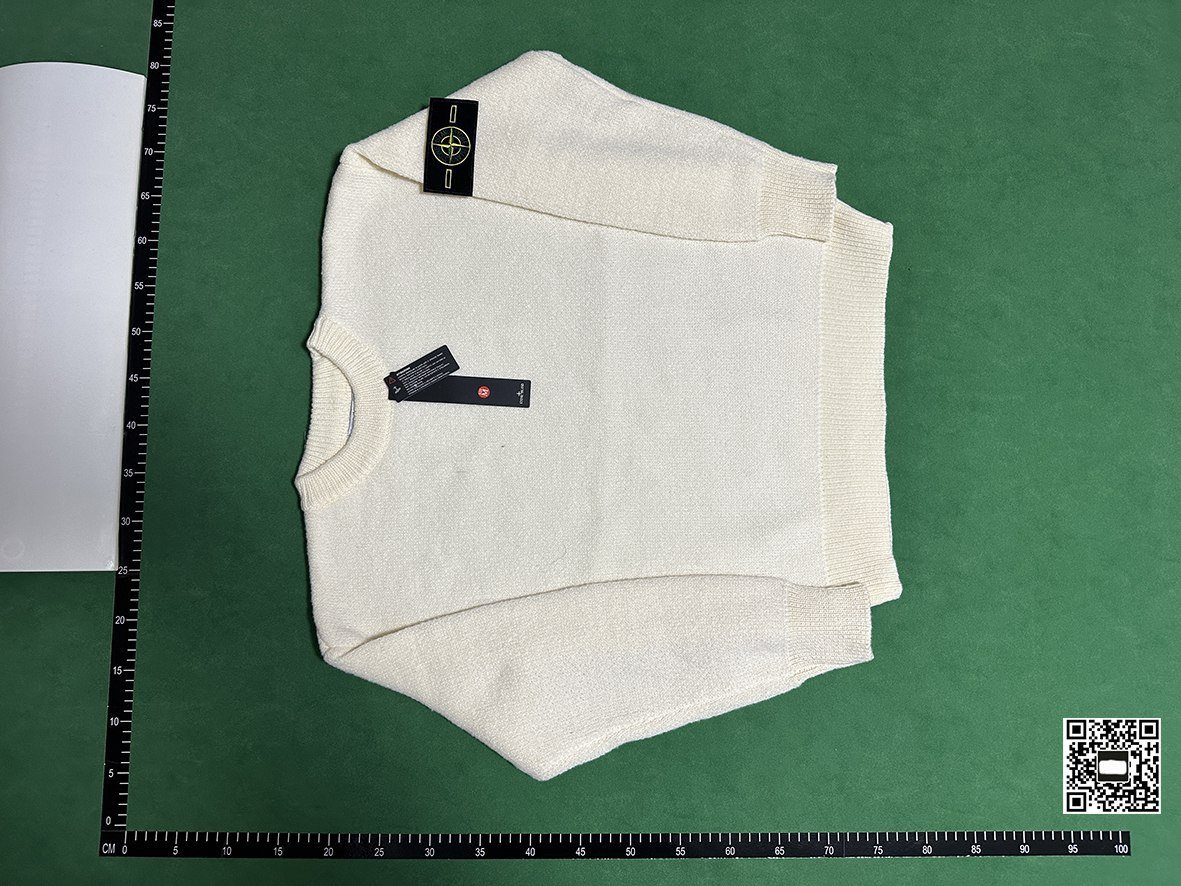 Stone Island Crewneck and Zip-Up Sweaters [7 styles]