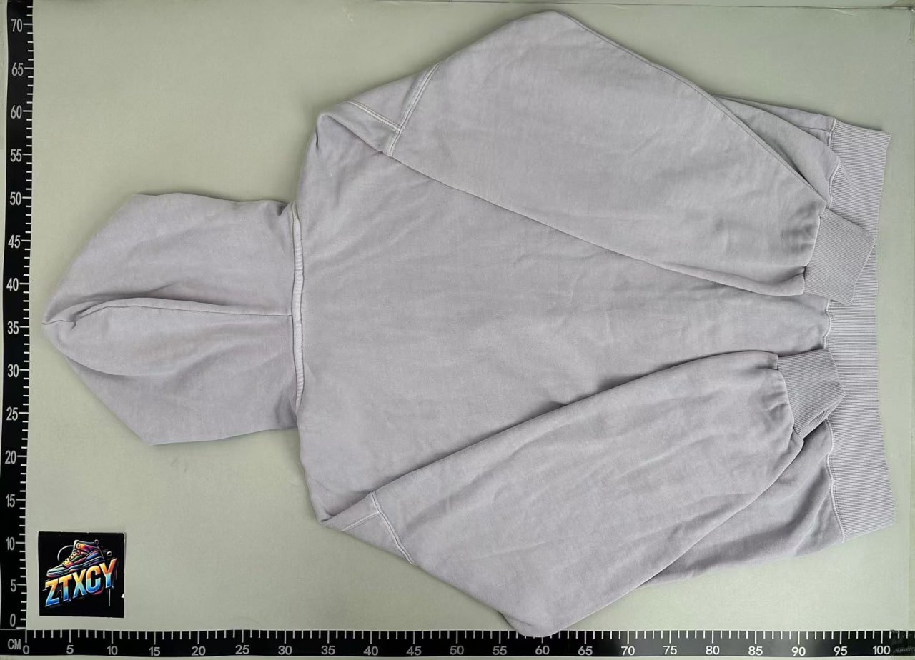 Carhartt Hooded Sweatshirt [3 styles]