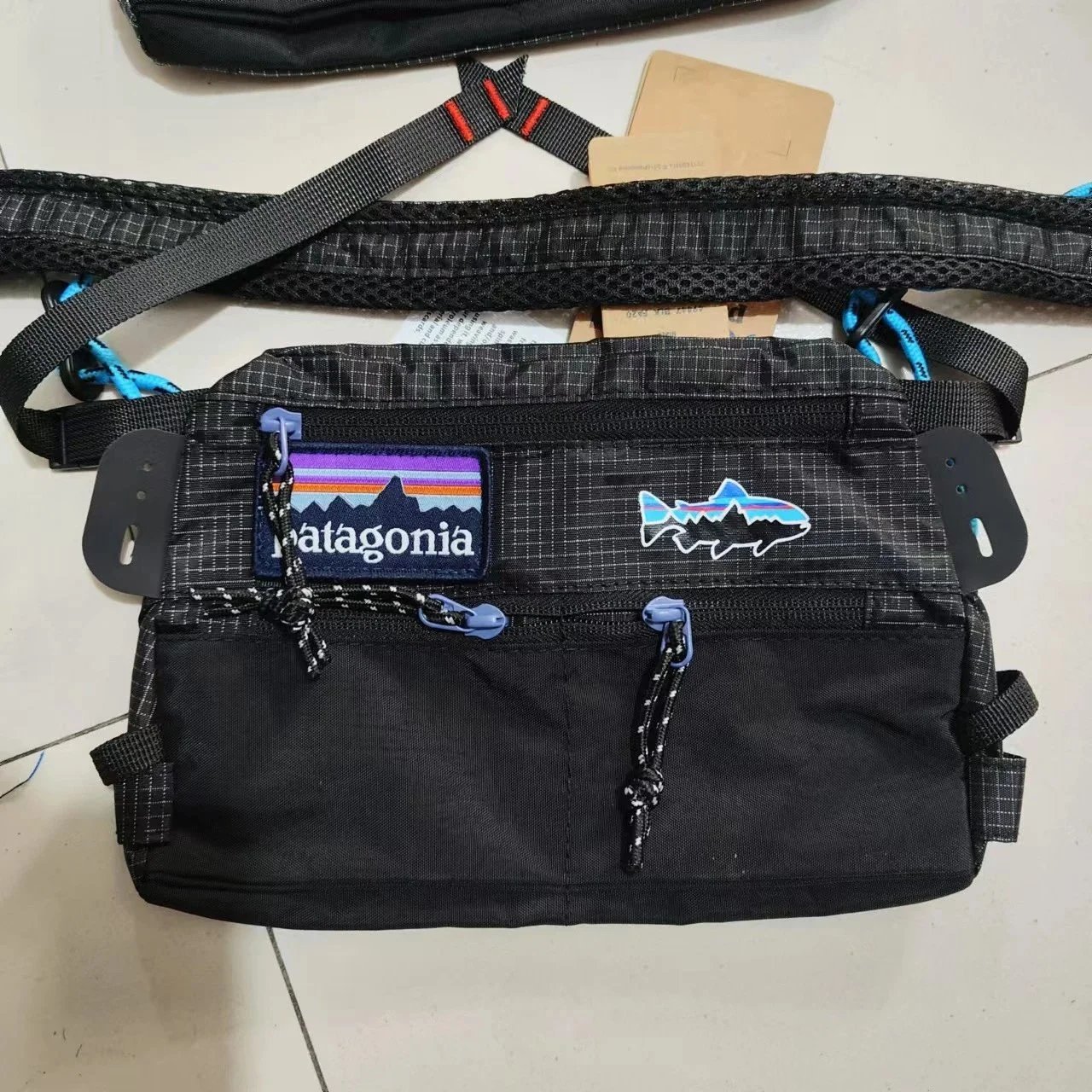 Patagonia Mini Messenger Bag [17 styles]