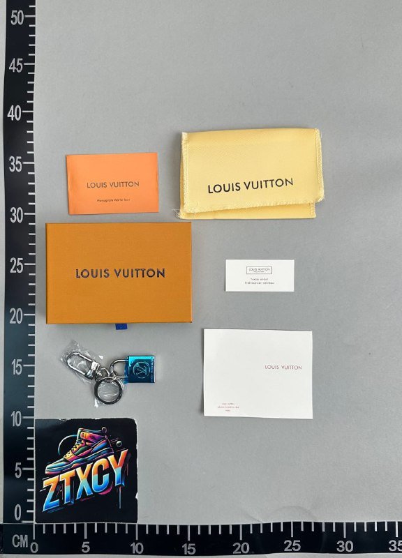 Louis Vuitton Lock Keychain [2 styles]