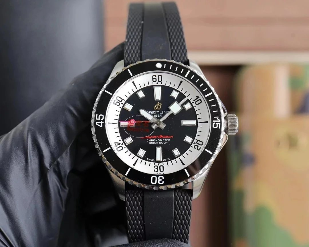 breitling Men's mechanical watch  (39 styles)