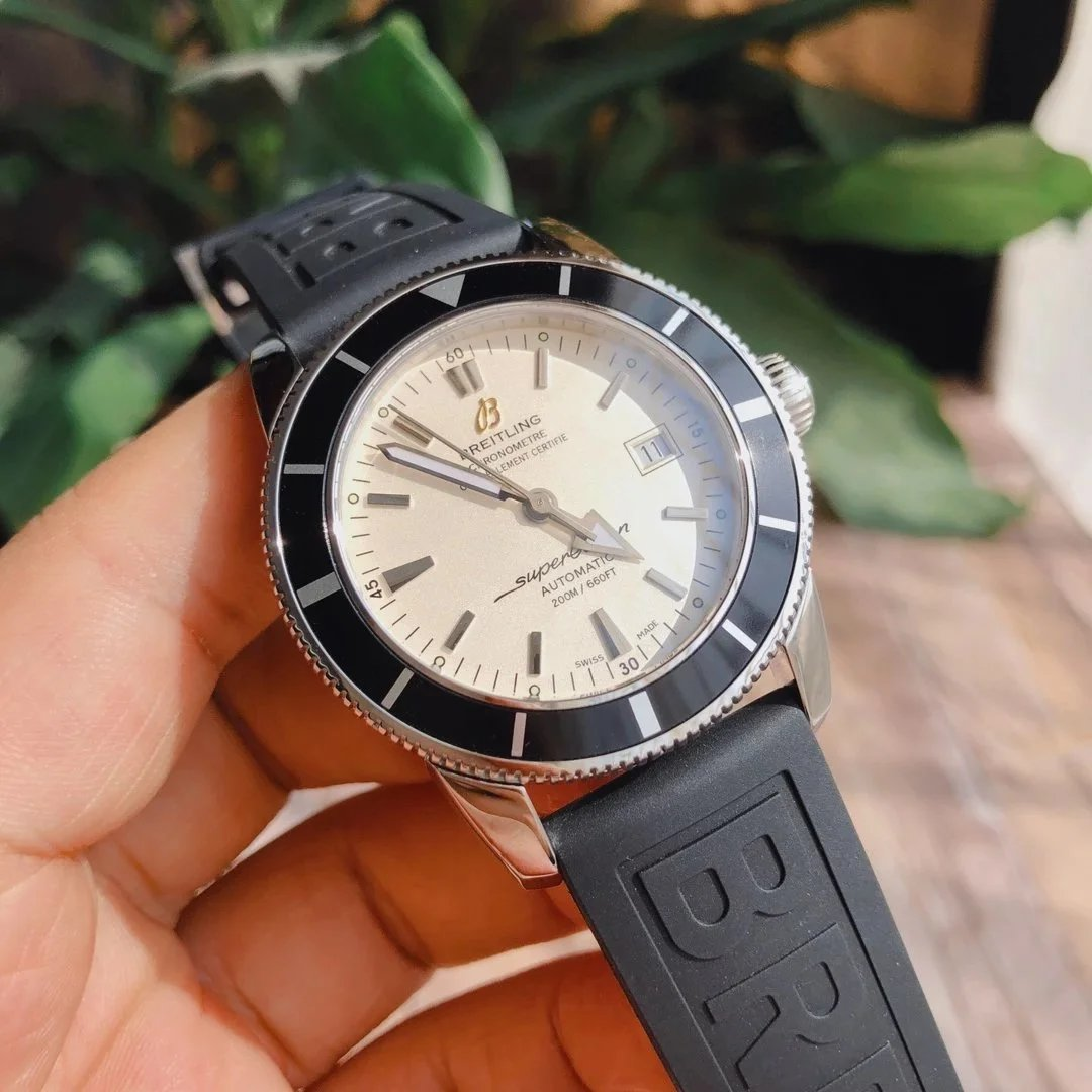 breitling Men's mechanical watch  (39 styles)