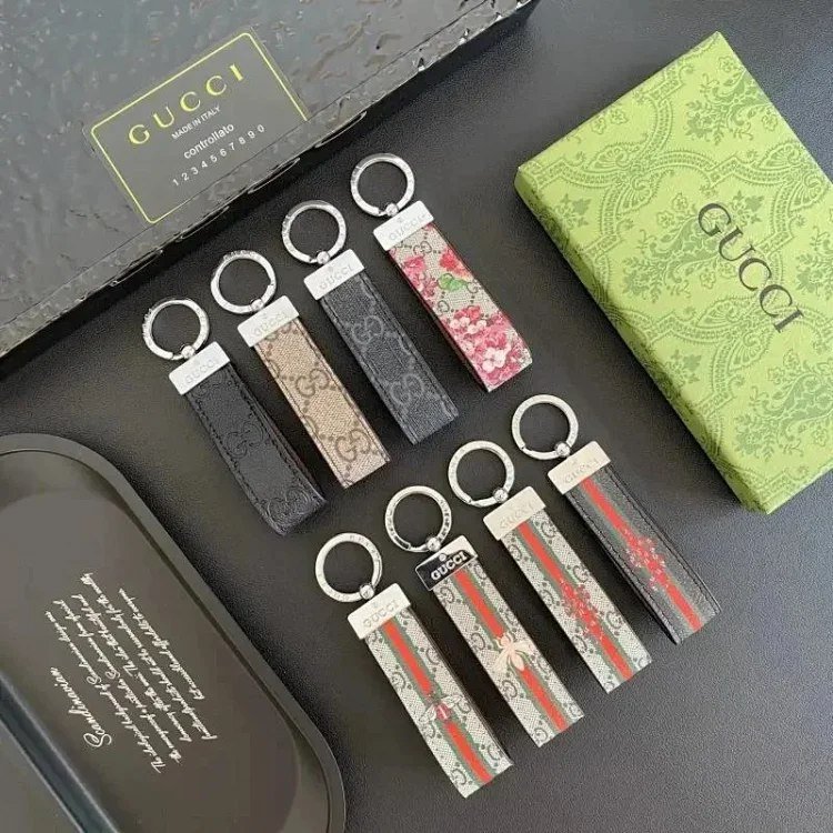 GUCCI GG Supreme Canvas Keychain [35 styles]