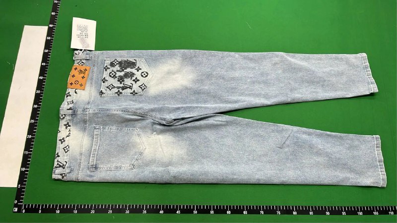 Louis Vuitton Jeans [38 styles]