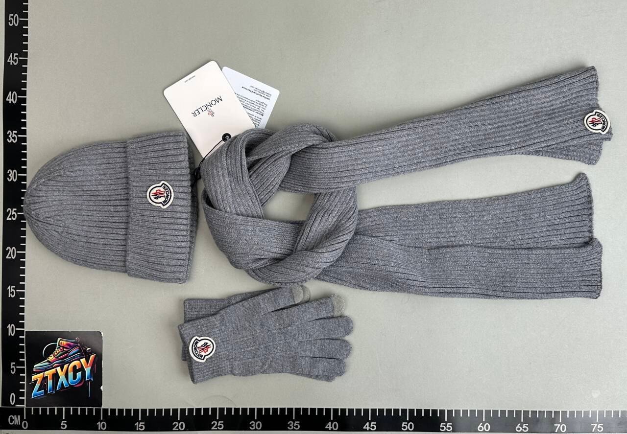 Moncler Ribbed Knit Hat & Gloves Set [5 styles]