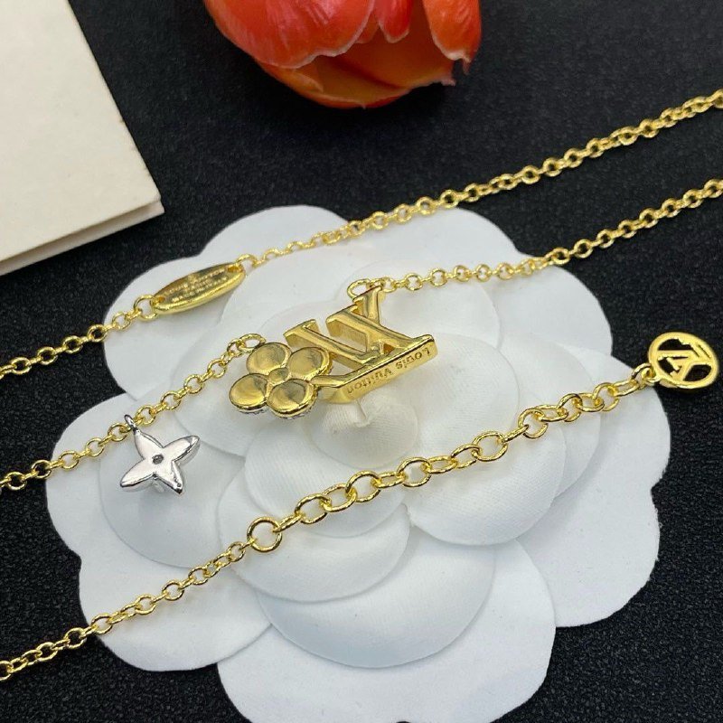 Louis Vuitton LV Flower Charm Necklace