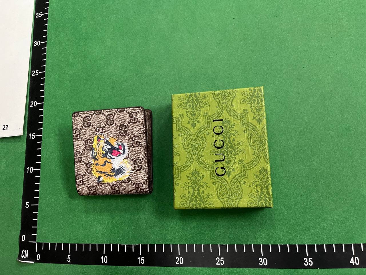 Gucci GG Supreme Wallet [6 styles]