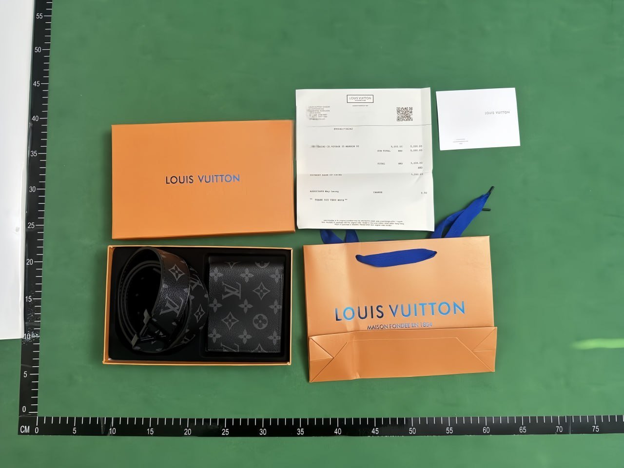 Louis Vuitton Damier Ebene Belt & Wallet / Gucci GG Supreme Belt & Wallet / Hermès H Buckle Belt & Wallet / Salvatore Ferragamo Gancini Belt & Wallet [40 styles]