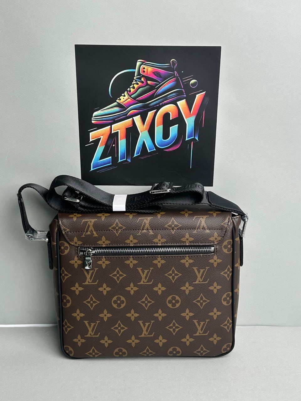 Louis Vuitton Damier Graphite & Monogram Canvas Messenger Bag [2 styles]