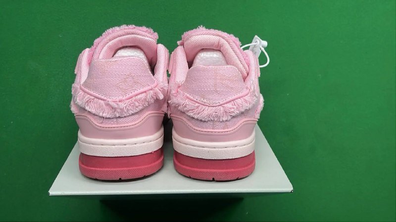 Louis Vuitton Trainer Sneakers [28 styles]